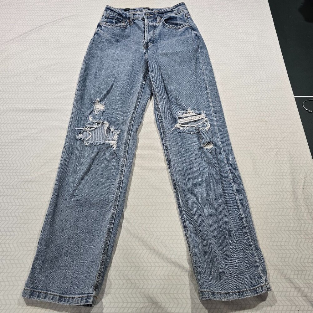 Womens size 4 baggy jean highest rise distressed wild fable